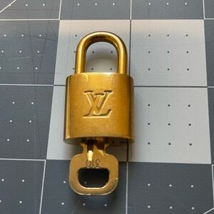 LV 310 Lock